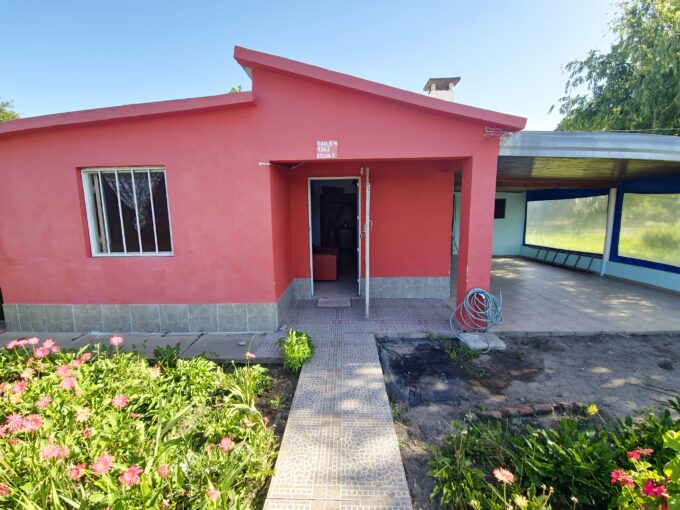 casa en barrio los pumas romang